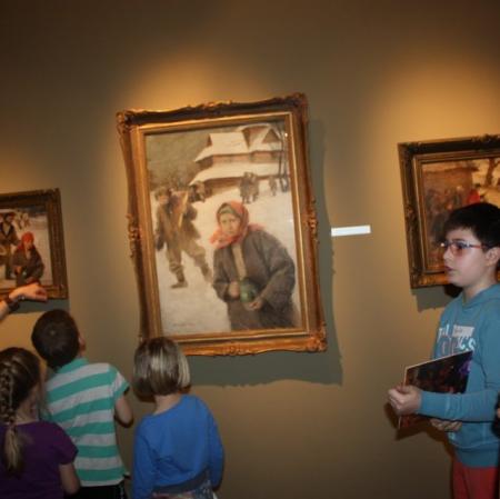 Wspólne zwiedzanie Galerii Sztuki Dawnej oraz porównywanie swoich prac z oryginałami.