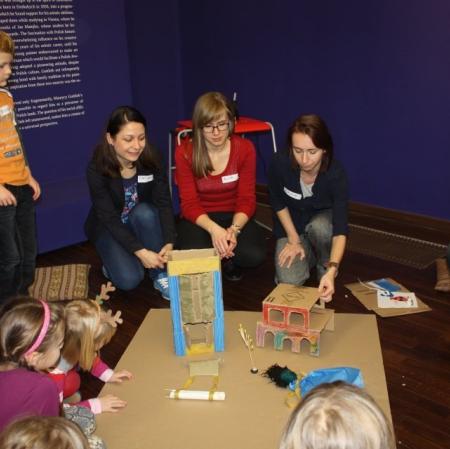 Oglądanie i omawianie powstałych prac