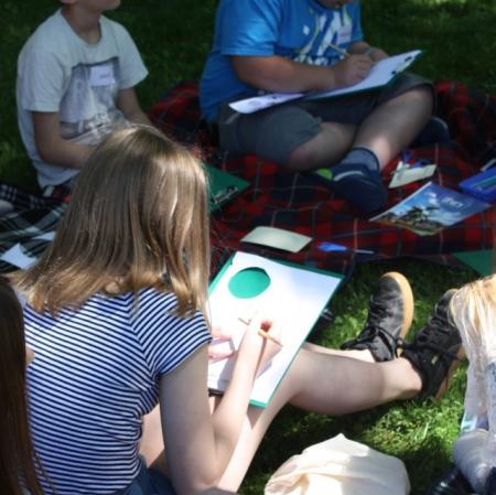 Piknik dla podopiecznych Fundacji Gajusz w Muzeum Pałac Herbsta