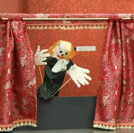 Finał warsztatów "Pałacowy teatr" - przedstawienie kukiełkowe.