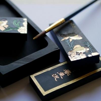 Chiński tusz w kamieniu