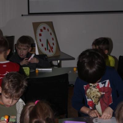 Uczestnicy warsztatów podczas pracy.